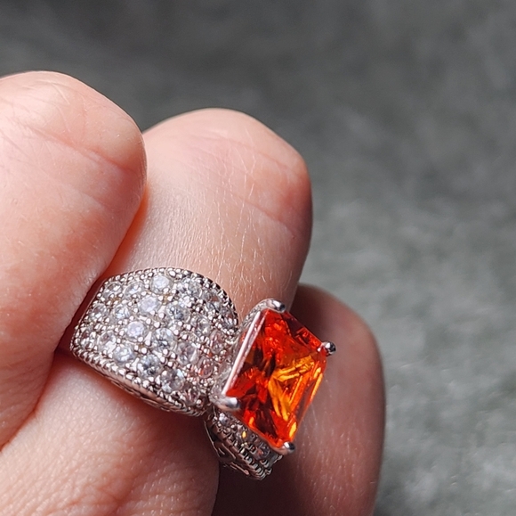 Cocktial Ring Radient Cut Orange And Clear Cubic Zirconia In 926 Silver Sz 8 - Picture 5 of 9